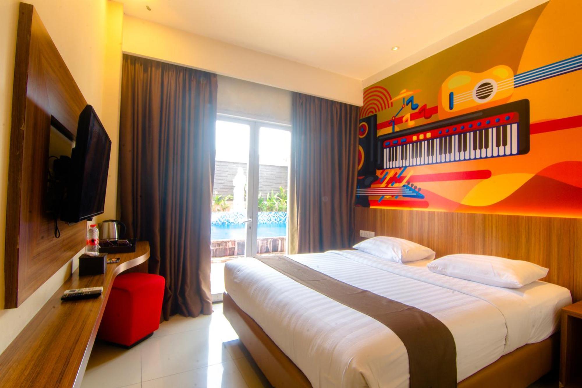 Front One Hotel Purwodadi Purwodadi  Esterno foto