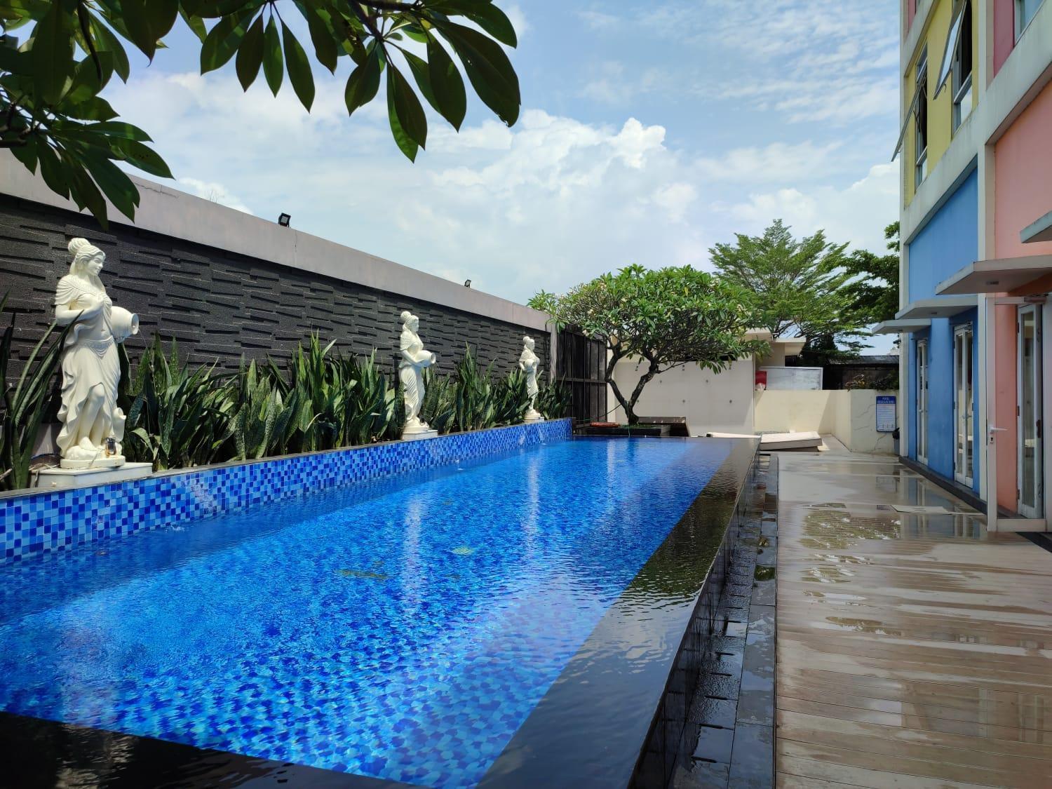 Front One Hotel Purwodadi Purwodadi  Esterno foto